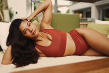 Load image into Gallery viewer, HERON bottom RIBBED